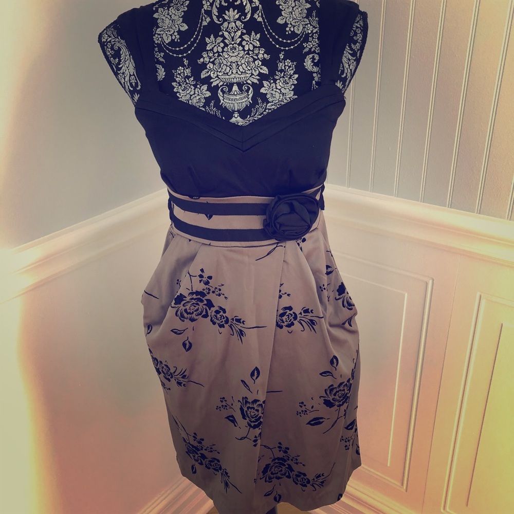 Chic Dresses